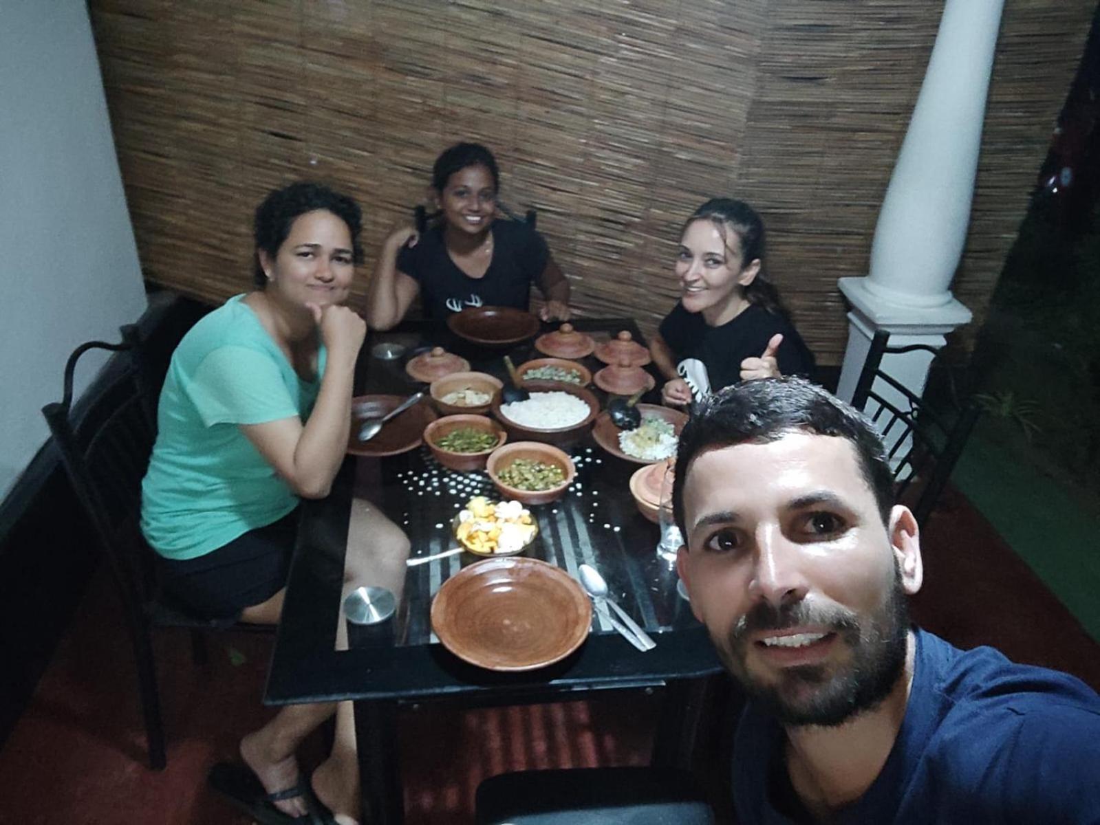 Chanaka Holiday Inn Sigiriya Room photo